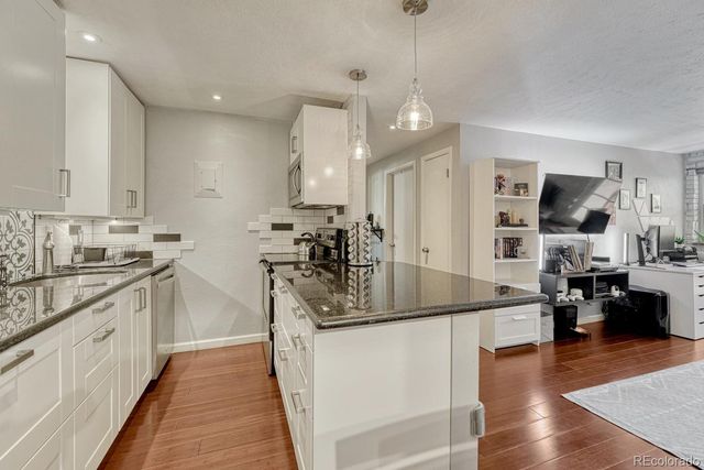 625 N Pennsylvania Street 403, Denver, CO 80203