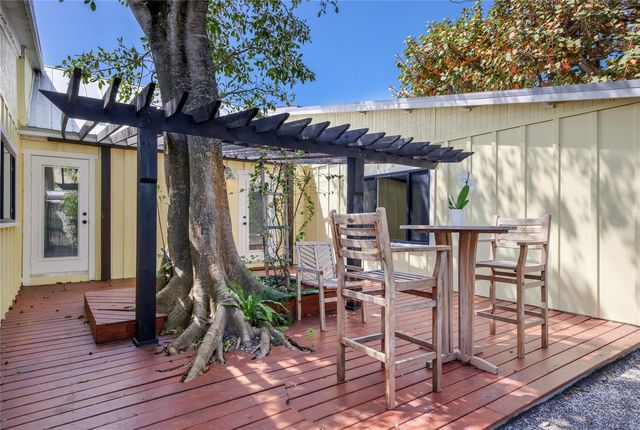 7030 POINSETTIA AVENUE, Longboat Key, FL 34228