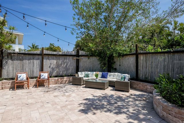 7030 POINSETTIA AVENUE, Longboat Key, FL 34228