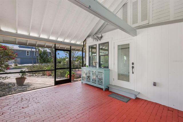 7030 POINSETTIA AVENUE, Longboat Key, FL 34228