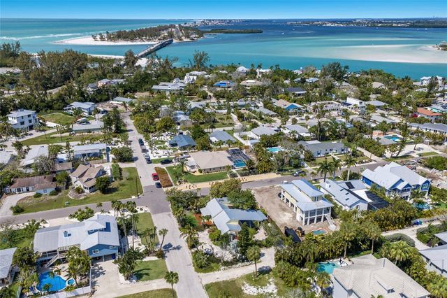 7030 POINSETTIA AVENUE, Longboat Key, FL 34228