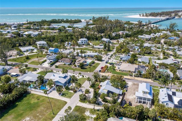 7030 POINSETTIA AVENUE, Longboat Key, FL 34228