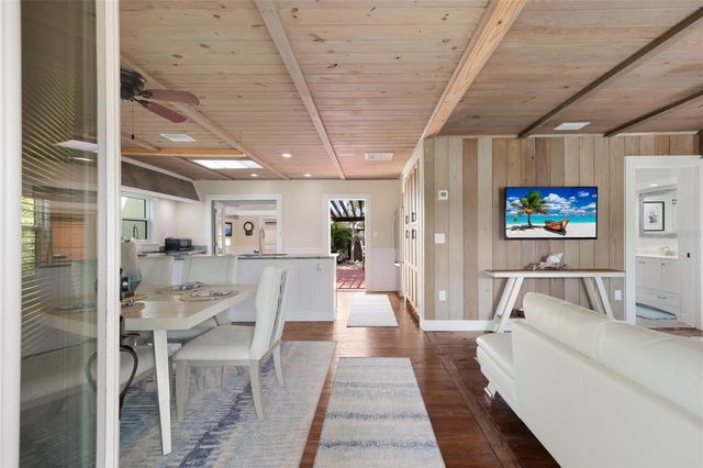 7030 POINSETTIA AVENUE, Longboat Key, FL 34228