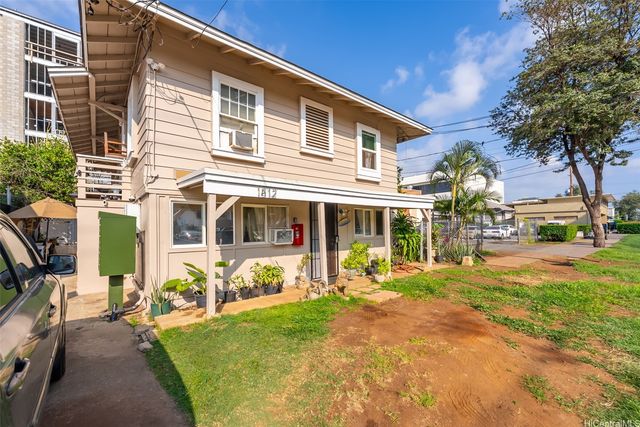 1812 Algaroba Street, Honolulu, HI 96826