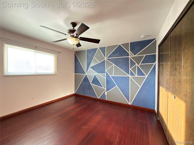 35715 Rainbow Drive, Sterling Heights, MI 48312