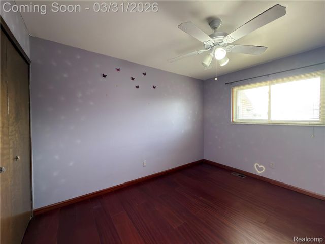 35715 Rainbow Drive, Sterling Heights, MI 48312