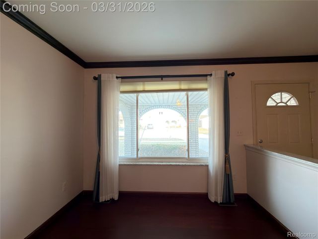 35715 Rainbow Drive, Sterling Heights, MI 48312