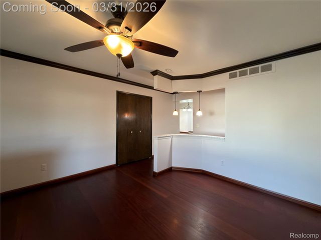 35715 Rainbow Drive, Sterling Heights, MI 48312