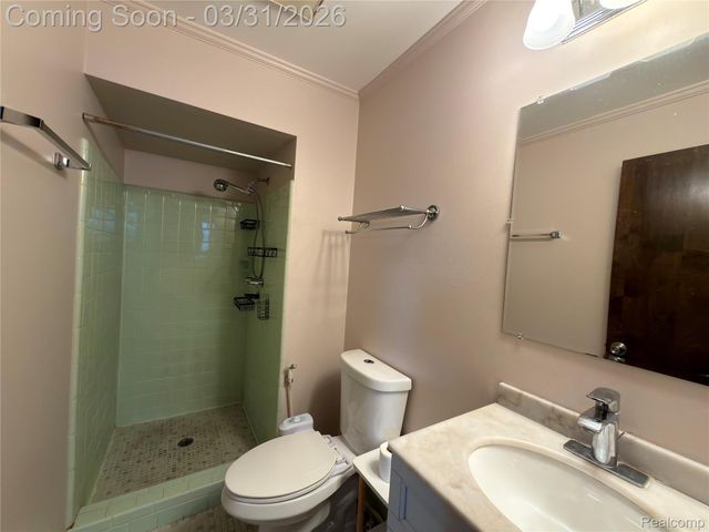 35715 Rainbow Drive, Sterling Heights, MI 48312