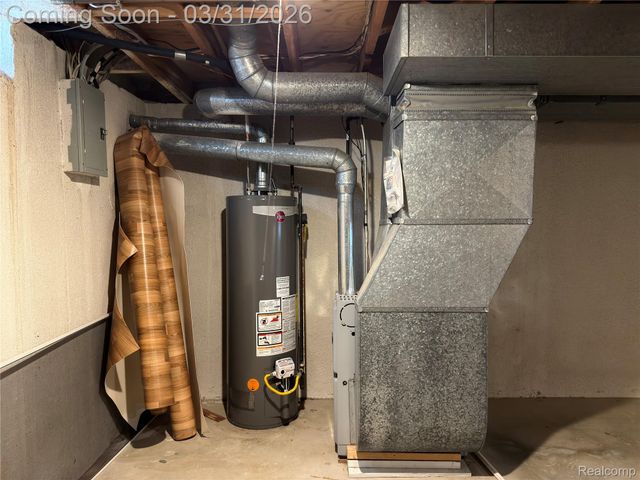 35715 Rainbow Drive, Sterling Heights, MI 48312