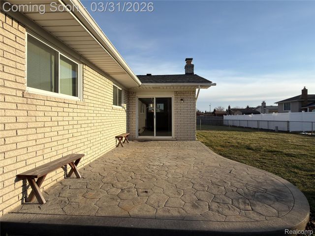 35715 Rainbow Drive, Sterling Heights, MI 48312