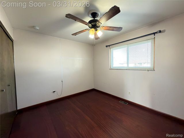 35715 Rainbow Drive, Sterling Heights, MI 48312