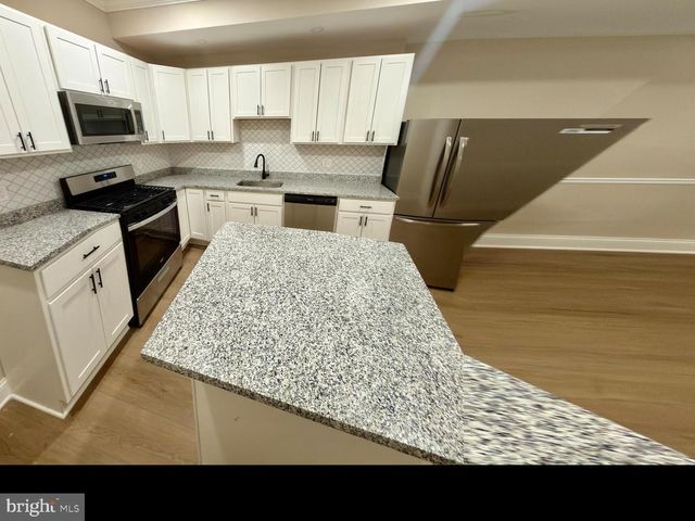 2129 E FEDERAL ST, Baltimore, MD 21213