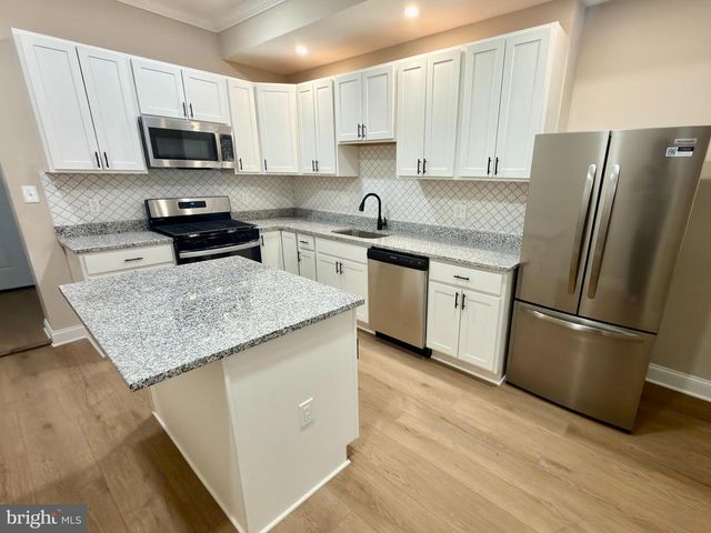 2129 E FEDERAL ST, Baltimore, MD 21213