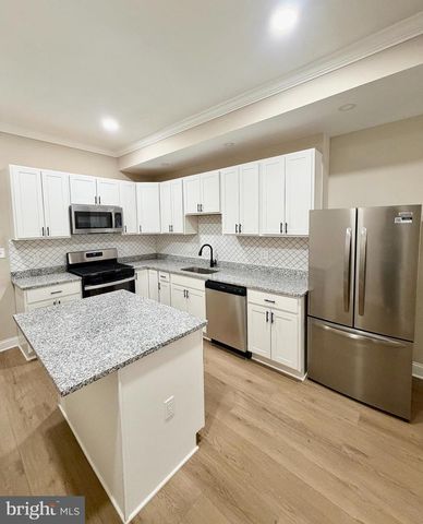 2129 E FEDERAL ST, Baltimore, MD 21213