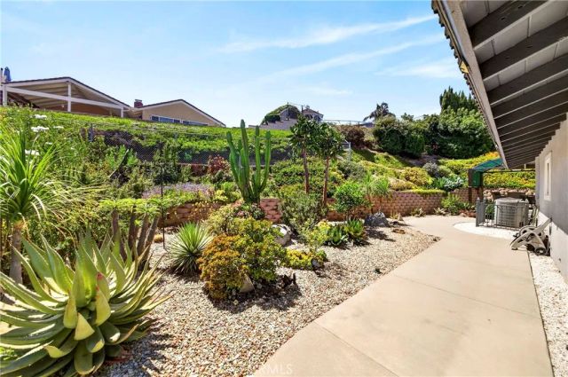 12736 Carinthia, Whittier, CA 90601