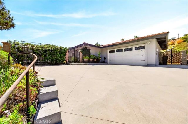 12736 Carinthia, Whittier, CA 90601