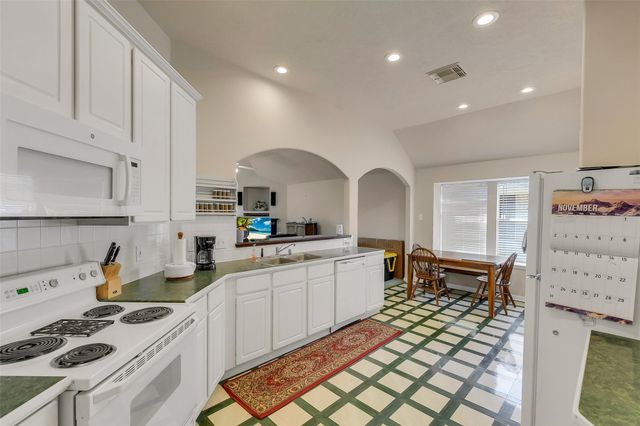 8814 Sherina Park Drive, Houston, TX 77095