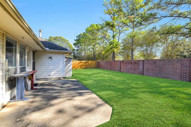 8814 Sherina Park Drive, Houston, TX 77095