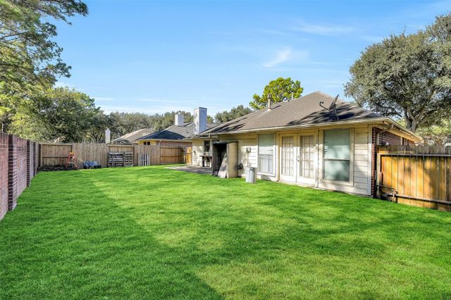 8814 Sherina Park Drive, Houston, TX 77095