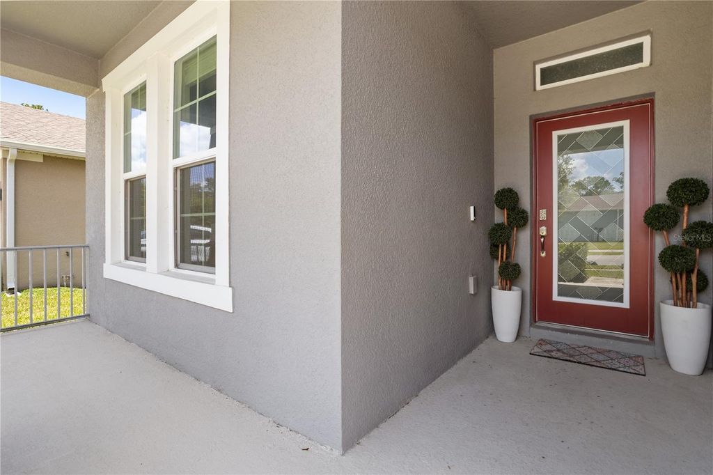Image 3 of property listing at 548 SHAELYN PLACE, Deland, FL 32724