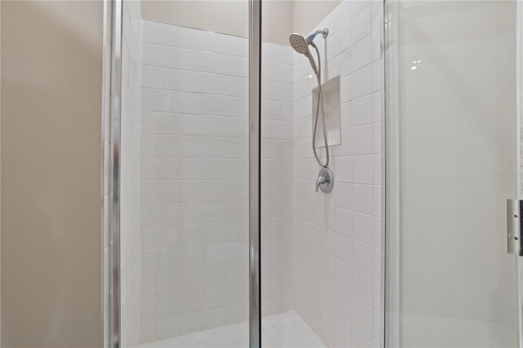 Image 26 of property listing at 548 SHAELYN PLACE, Deland, FL 32724