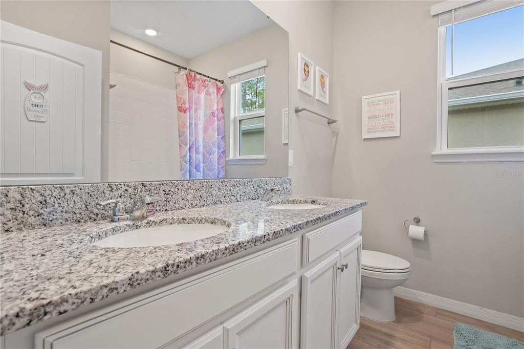 Image 29 of property listing at 548 SHAELYN PLACE, Deland, FL 32724