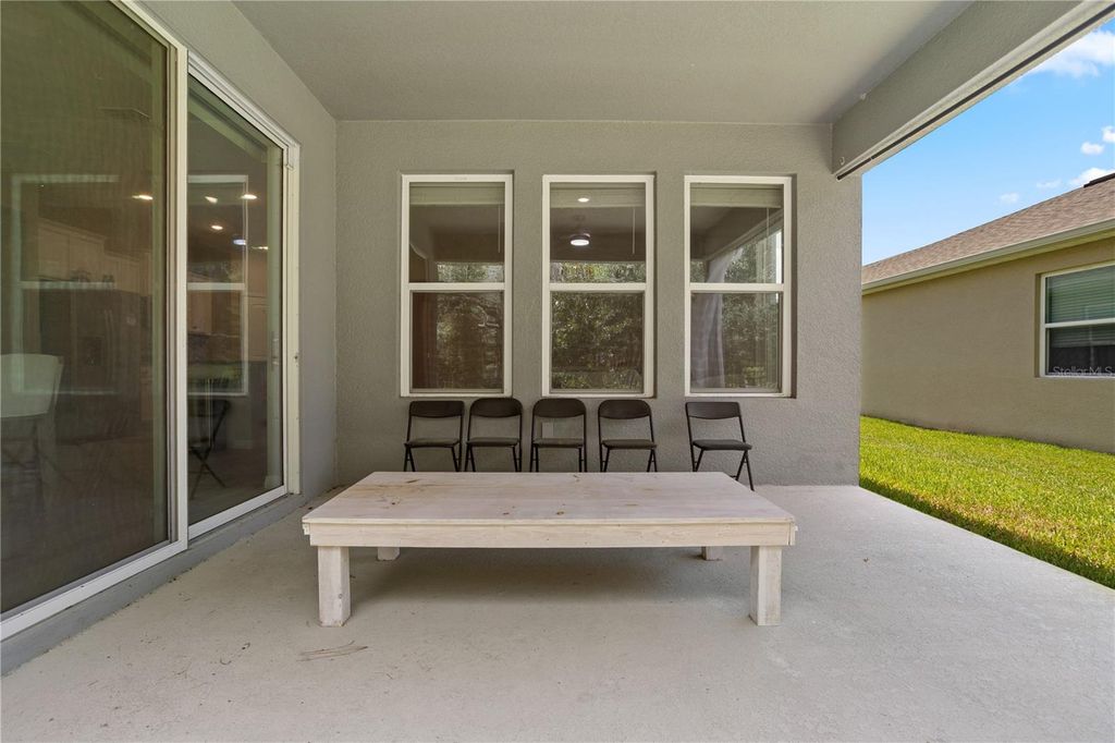 Image 38 of property listing at 548 SHAELYN PLACE, Deland, FL 32724