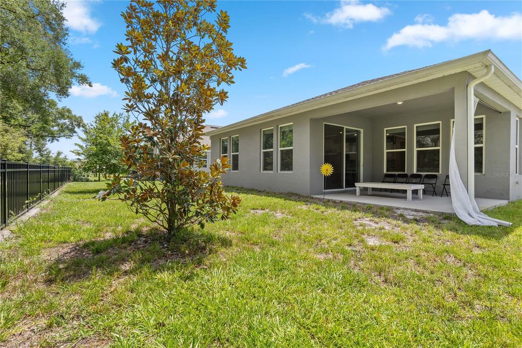 Image 41 of property listing at 548 SHAELYN PLACE, Deland, FL 32724