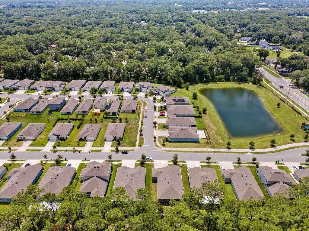 Image 47 of property listing at 548 SHAELYN PLACE, Deland, FL 32724