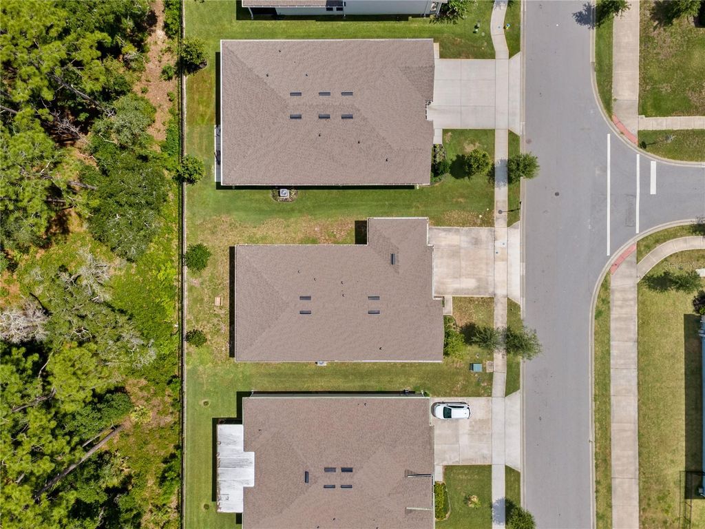 Image 49 of property listing at 548 SHAELYN PLACE, Deland, FL 32724