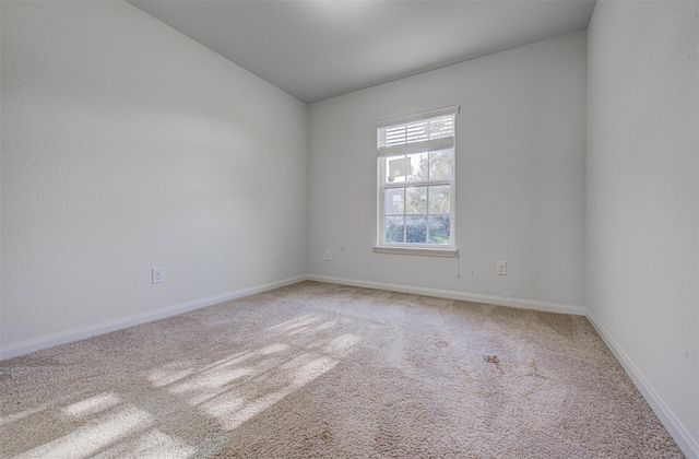 1240 Twin Estates DR, Kyle, TX 78640