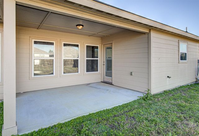 1240 Twin Estates DR, Kyle, TX 78640