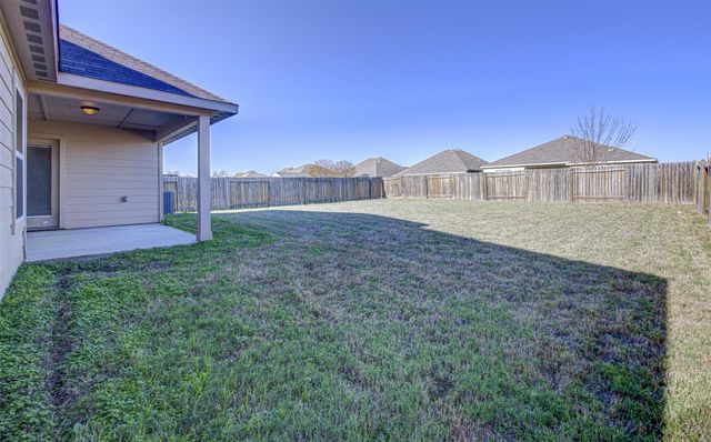 1240 Twin Estates DR, Kyle, TX 78640