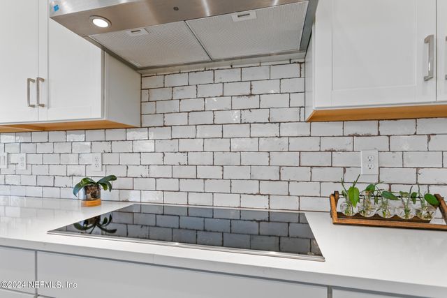 10020 INVENTION Lane, Jacksonville, FL 32256