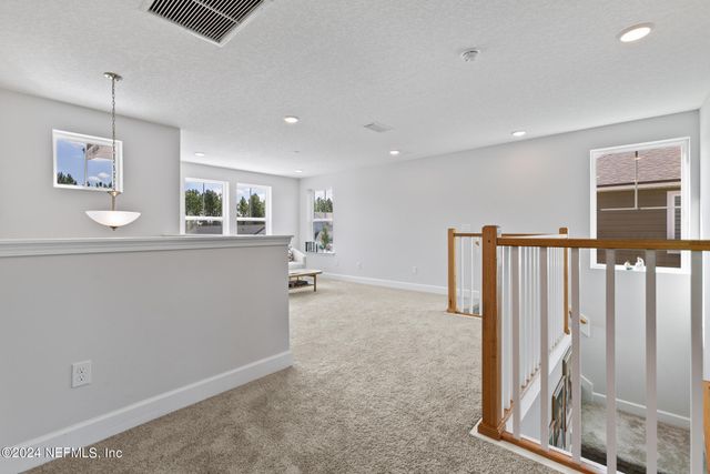 10020 INVENTION Lane, Jacksonville, FL 32256