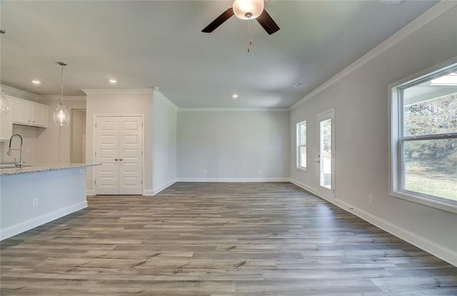 3760 Ivy Cottage Drive, Snellville, GA 30039