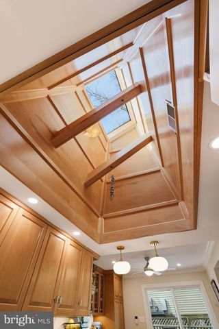 9201 COPENHAVER DR, Potomac, MD 20854