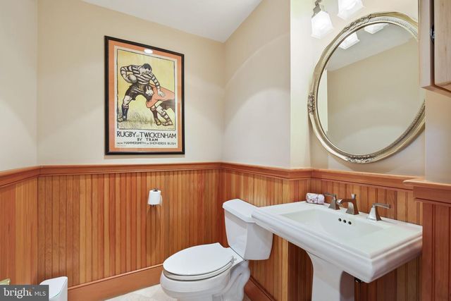 9201 COPENHAVER DR, Potomac, MD 20854