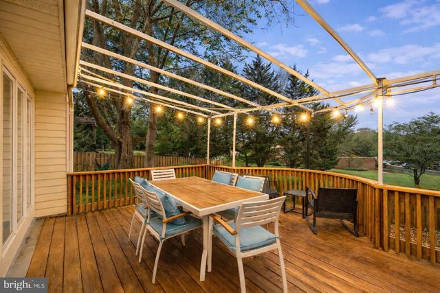 9201 COPENHAVER DR, Potomac, MD 20854