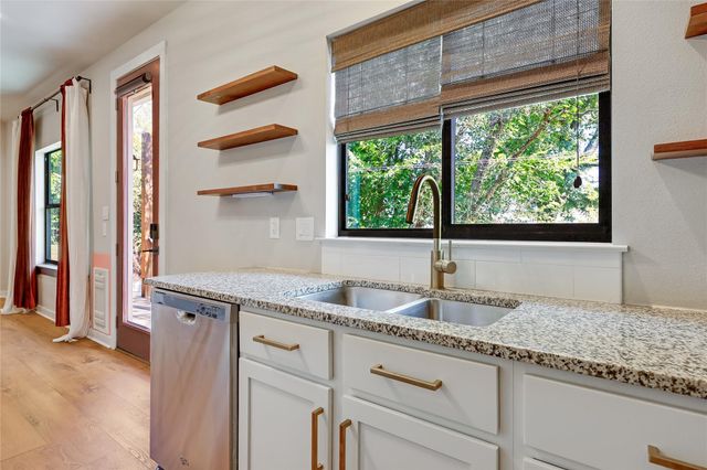 11115 Elm ST, Jonestown, TX 78645