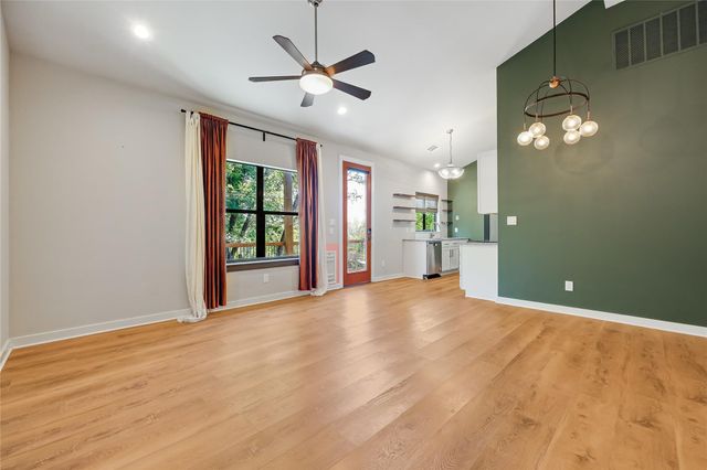 11115 Elm ST, Jonestown, TX 78645
