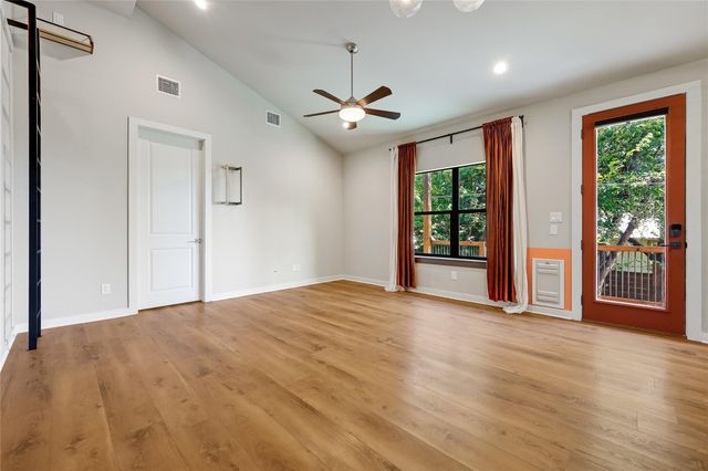 11115 Elm ST, Jonestown, TX 78645