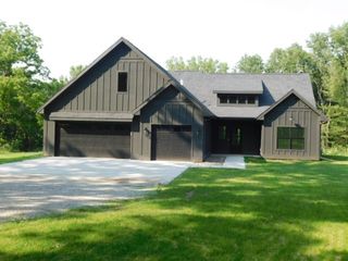 4625 NW Lovington Drive, Des Moines, IA 50310