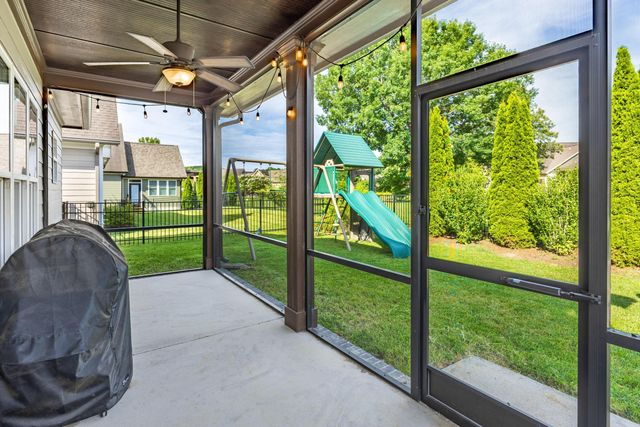 11031 Prairie Lake Drive, Apison, TN 37302