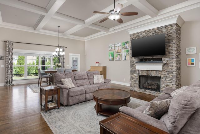 11031 Prairie Lake Drive, Apison, TN 37302