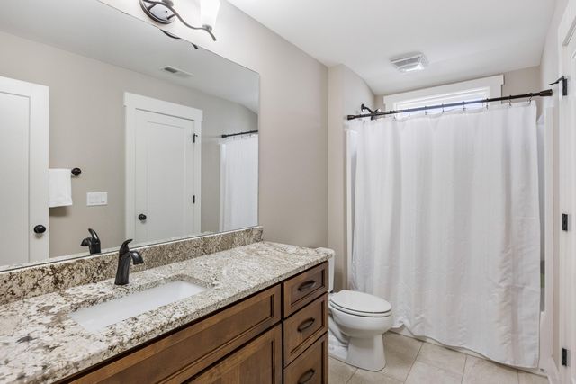 11031 Prairie Lake Drive, Apison, TN 37302