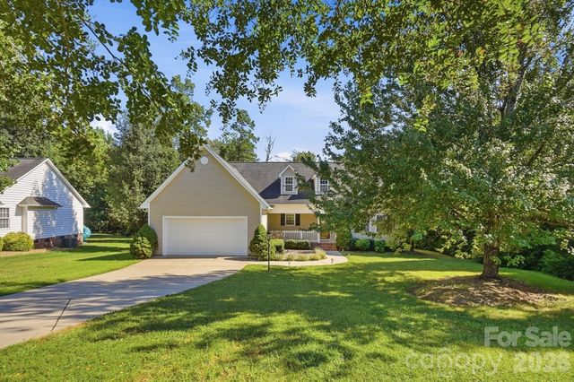 6530 Fly A Way Drive, Denver, NC 28037