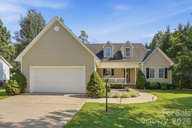 6530 Fly A Way Drive, Denver, NC 28037
