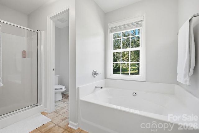 6530 Fly A Way Drive, Denver, NC 28037